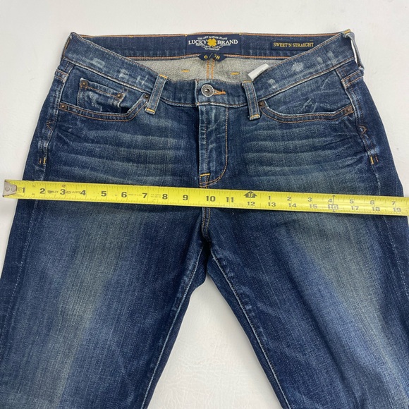Lucky Brand Sweet'N Straight Jeans Medium/Dark Wash – Size 6 / 28 - Picture 5 of 14